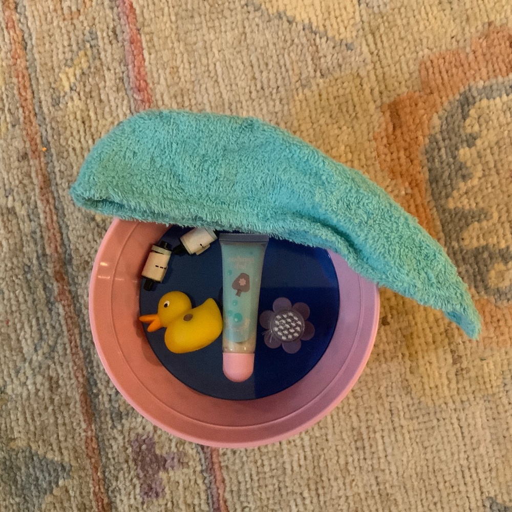 American Girl Coconut Bath set